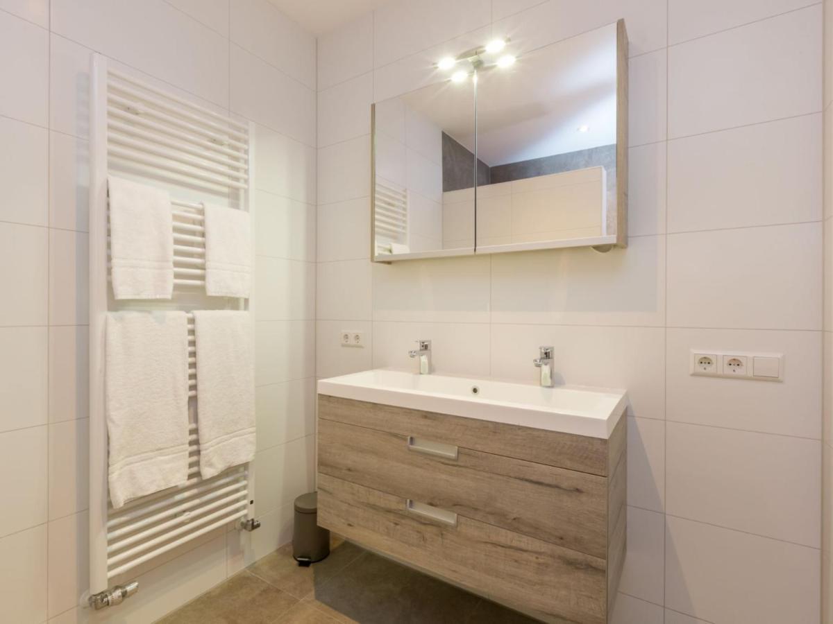 Luxurious Apartment In Zoutelande Near Beach Bagian luar foto